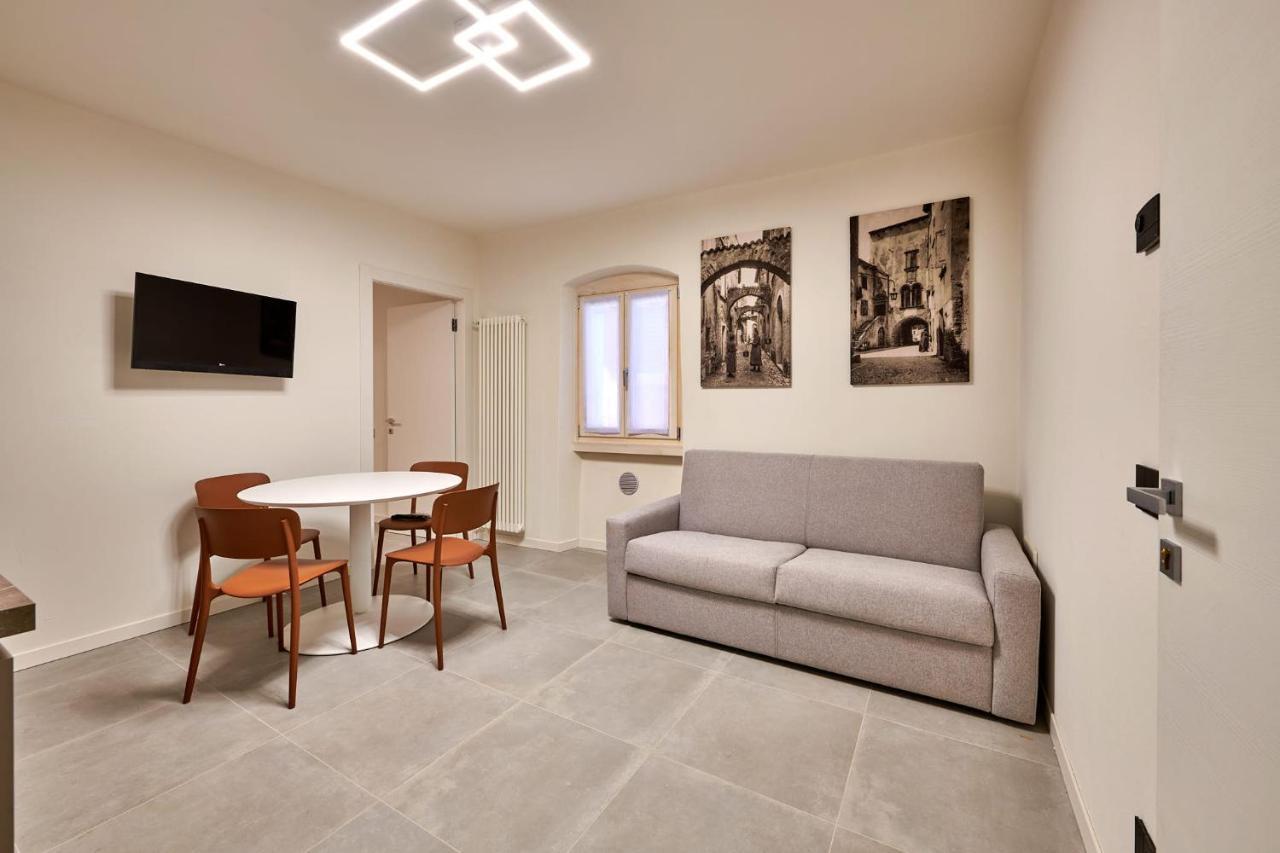Apartmentsgarda - Residenza Mercanti Exterior foto