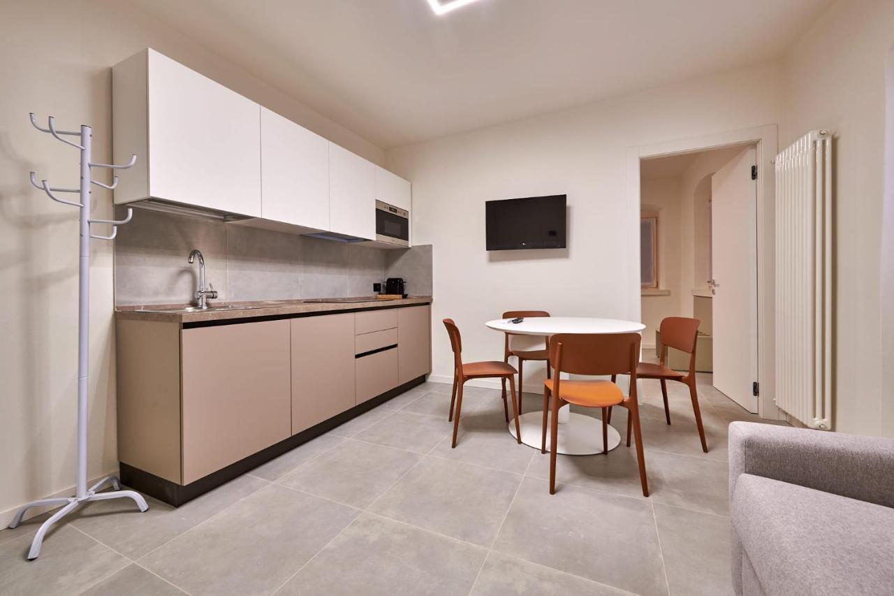 Apartmentsgarda - Residenza Mercanti Exterior foto